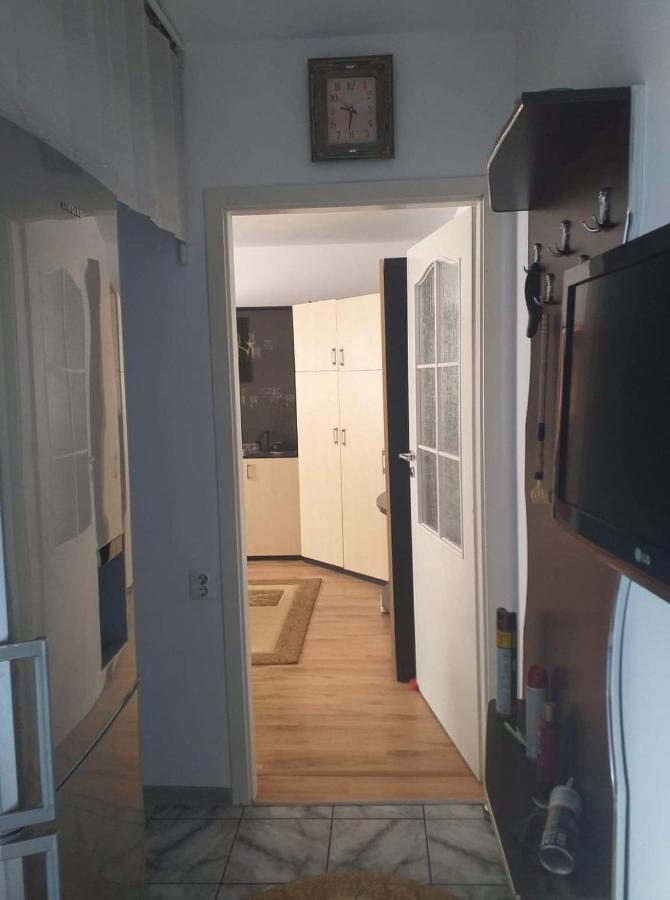 Apartament Cu Regim Hotelier In Dr.Tr. Severin Drobeta Turnu Severin Bagian luar foto