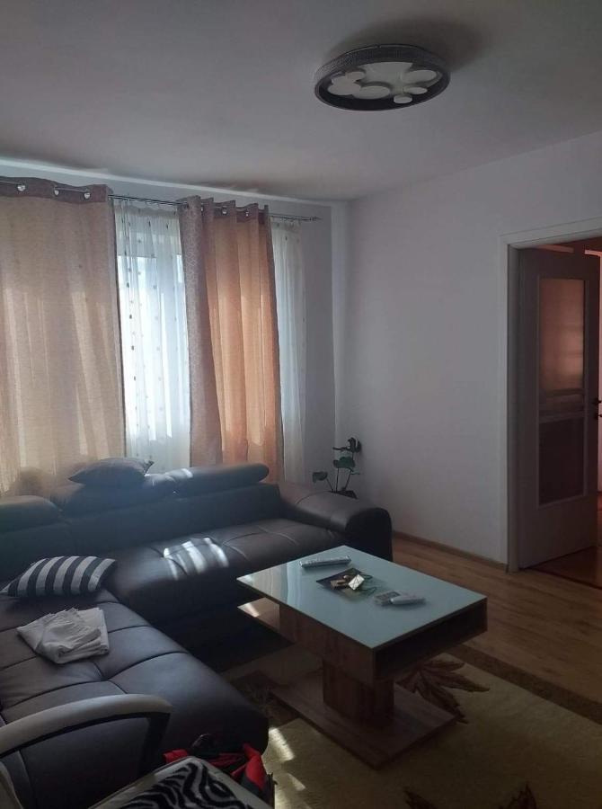 Apartament Cu Regim Hotelier In Dr.Tr. Severin Drobeta Turnu Severin Bagian luar foto